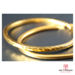 1 OZ GOLD BRACELET HAMMERED NO PACKAGING Obverse product photo